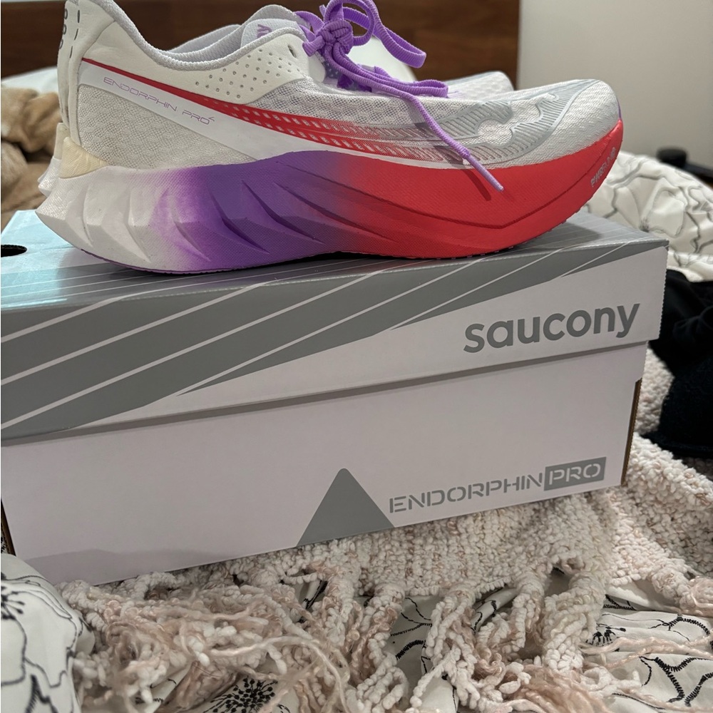Saucony Endorphin Pro 4 White and Purple Shoes with Red Accents